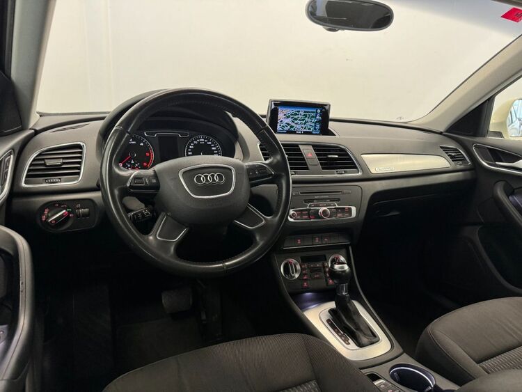 Audi Q3 AMBITION foto 9