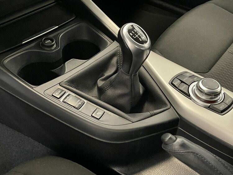 BMW Serie 1 116d foto 25
