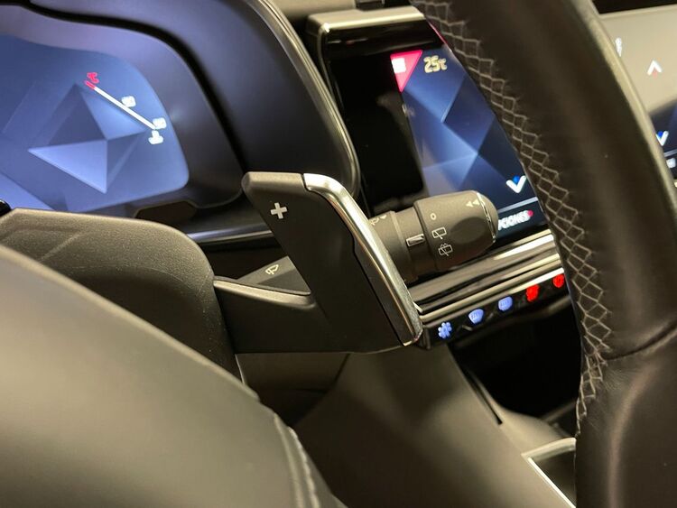 DS Automobiles DS 7 Crossback GRAND CHIC OPERA foto 25