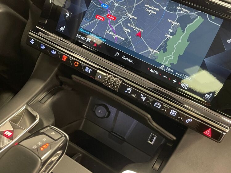 DS Automobiles DS 7 Crossback GRAND CHIC OPERA foto 40