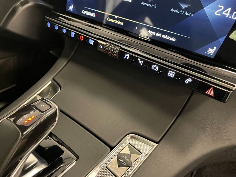 DS Automobiles DS 7 Crossback GRAND CHIC OPERA foto 42