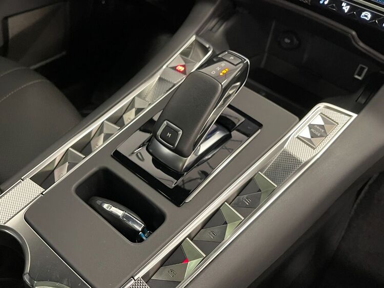 DS Automobiles DS 7 Crossback GRAND CHIC OPERA foto 43