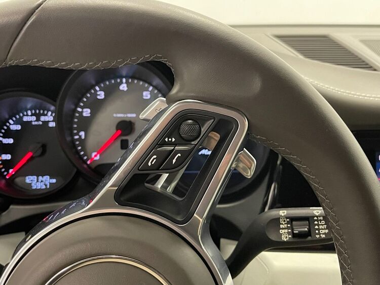 Porsche Macan S foto 32