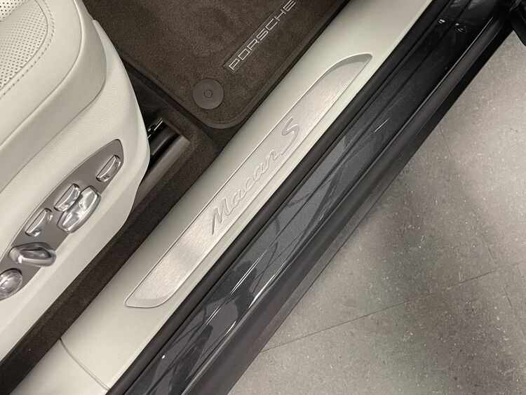 Porsche Macan S foto 42