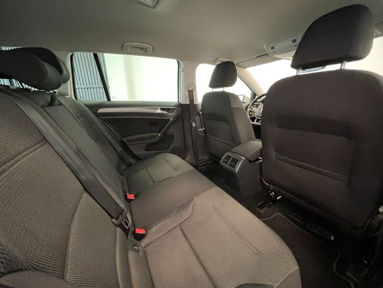 Volkswagen Golf ADVANCE foto 45
