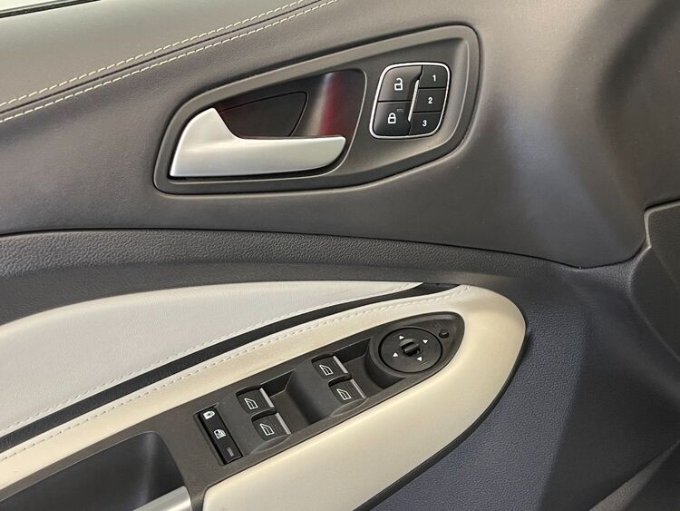 Ford Kuga VIGNALE foto 21