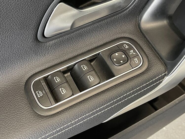 Mercedes Clase A 180 foto 16