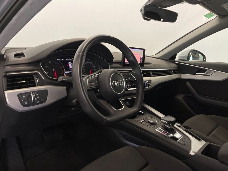 Audi A4 SLINE foto 14