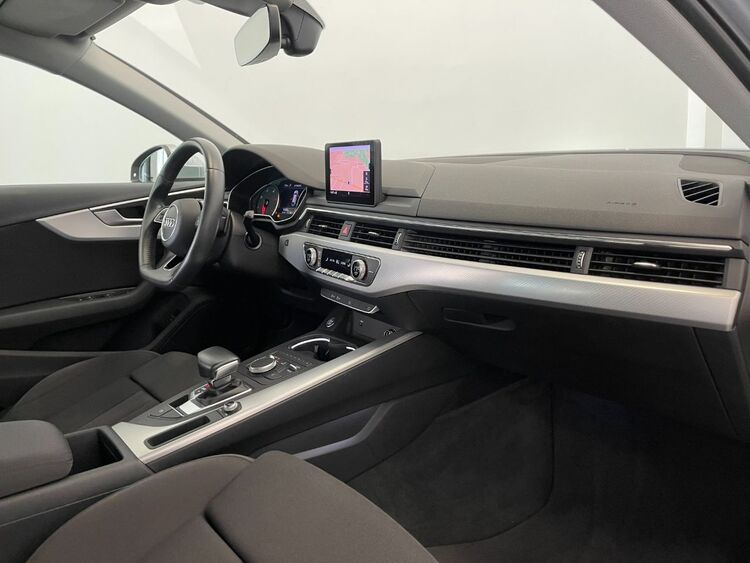Audi A4 SLINE foto 31