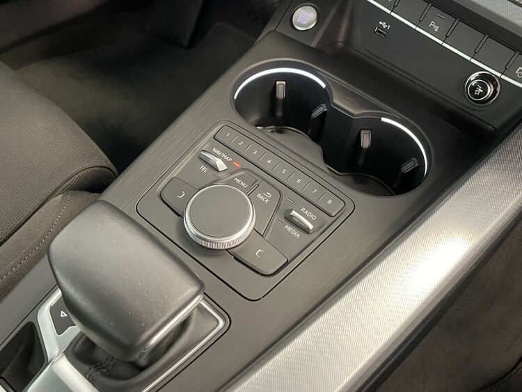 Audi A4 SLINE foto 45