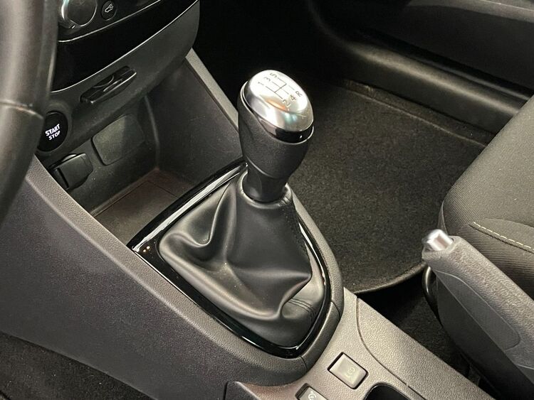 Renault Clio LIMITED foto 23
