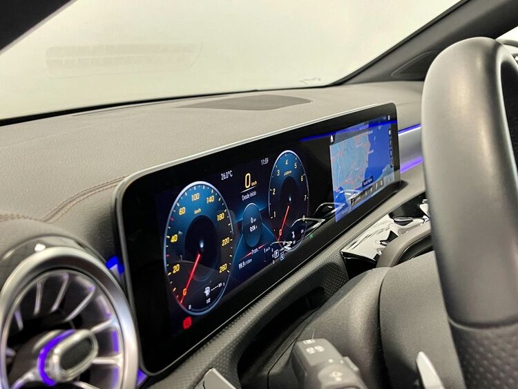 Mercedes CLA AMG foto 21