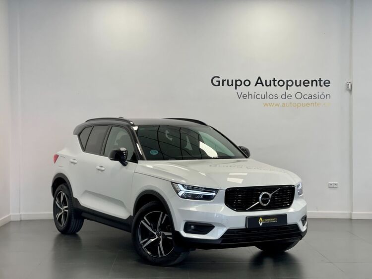 Volvo XC40 R-DESIGN foto 2