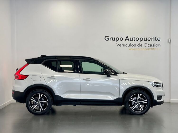Volvo XC40 R-DESIGN foto 3