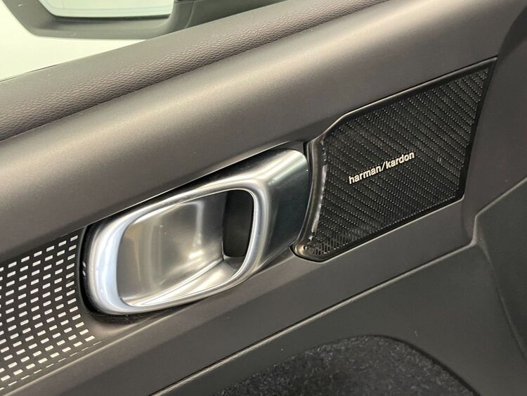 Volvo XC40 R-DESIGN foto 18