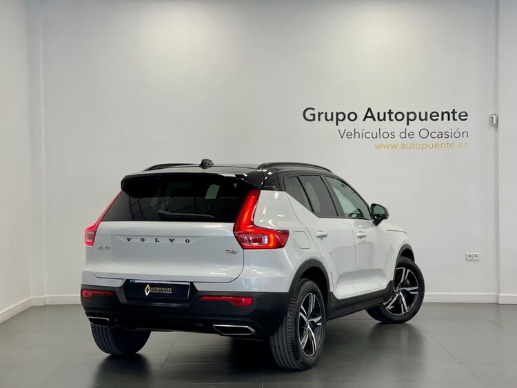 Volvo XC40 R-DESIGN foto 4