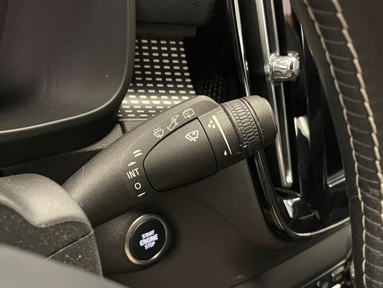 Volvo XC40 R-DESIGN foto 24