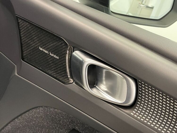 Volvo XC40 R-DESIGN foto 34