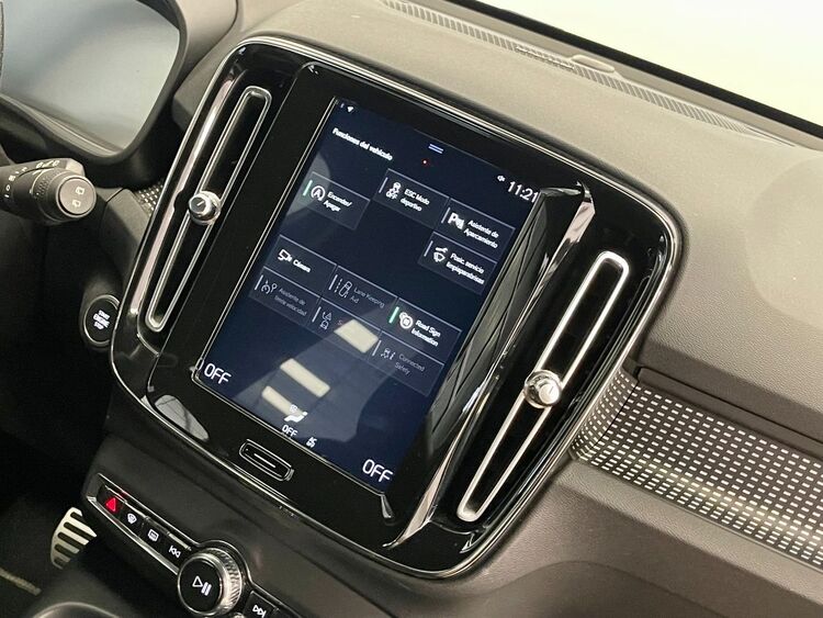 Volvo XC40 R-DESIGN foto 38