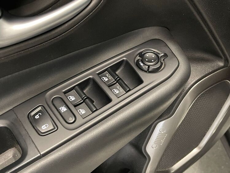 Jeep Renegade LIMITED foto 17