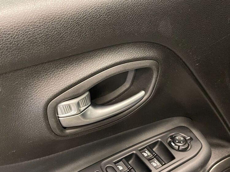 Jeep Renegade LIMITED foto 18