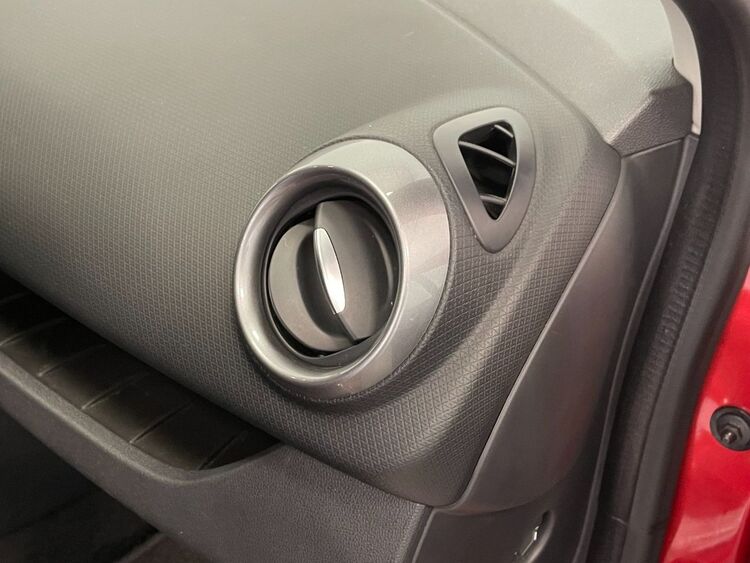 Renault Clio LIMITED foto 35