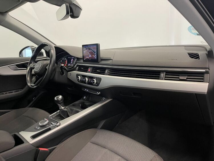 Audi A4 ADVANCED foto 12