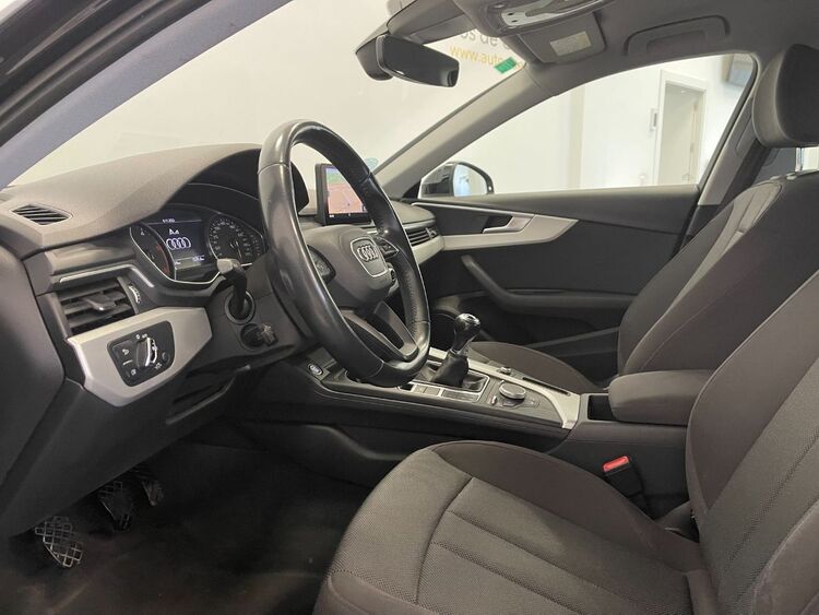 Audi A4 ADVANCED foto 16
