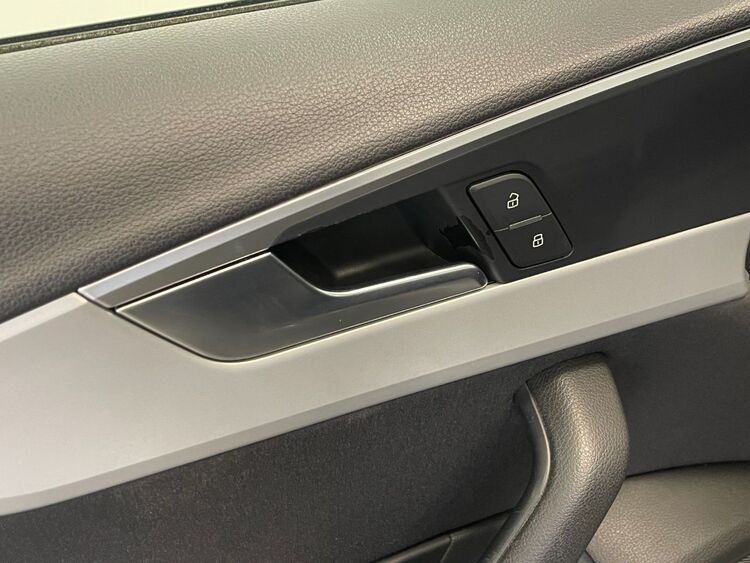 Audi A4 ADVANCED foto 18