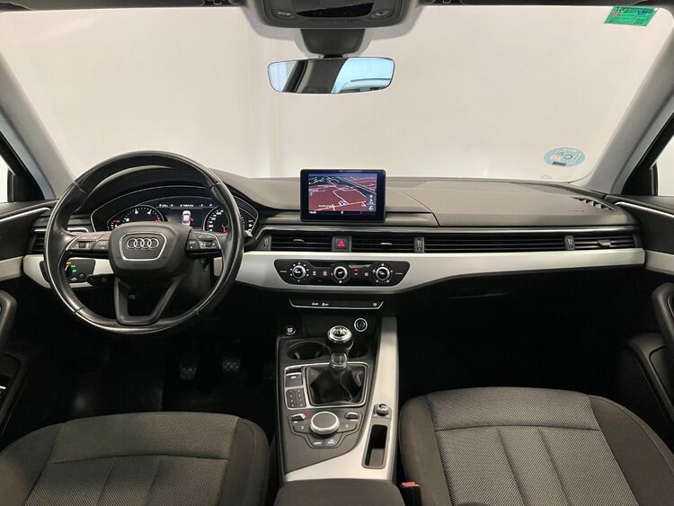 Audi A4 ADVANCED foto 31