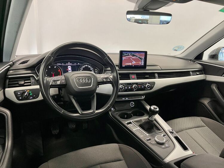 Audi A4 ADVANCED foto 8