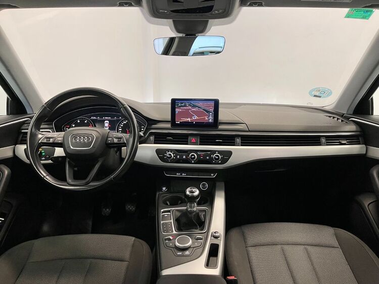 Audi A4 ADVANCED foto 9