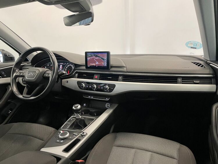 Audi A4 ADVANCED foto 10