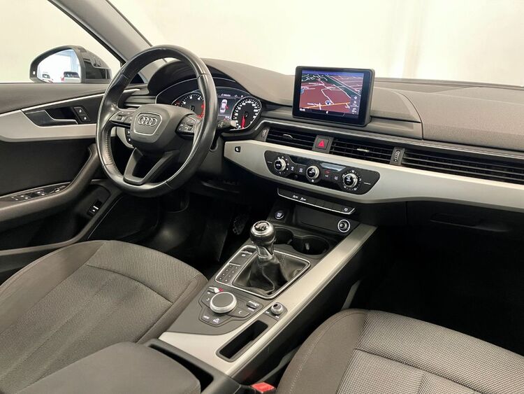 Audi A4 ADVANCED foto 11