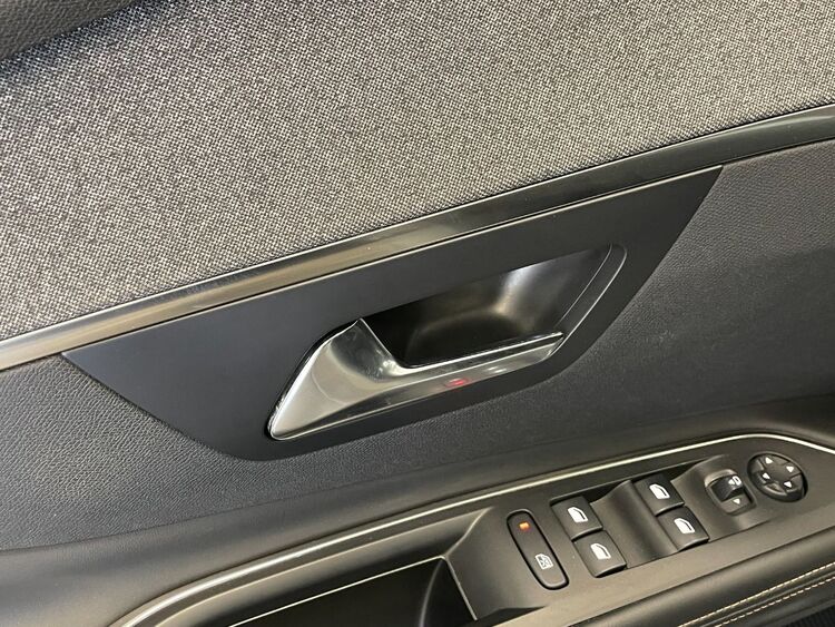 Peugeot 5008 GT LINE foto 17