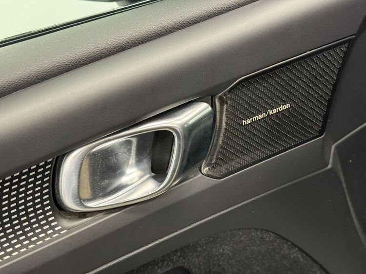 Volvo XC40 R-DESIGN foto 18