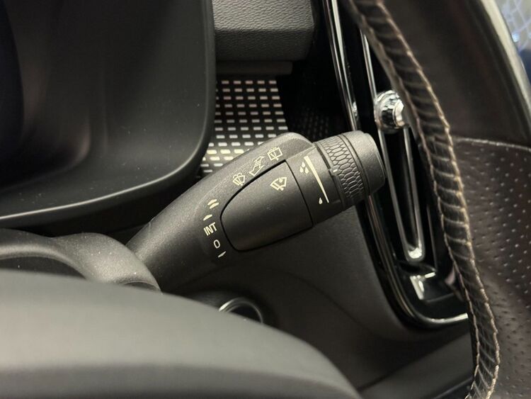 Volvo XC40 R-DESIGN foto 23