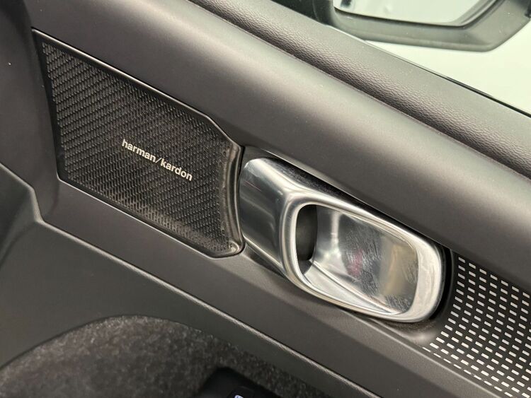 Volvo XC40 R-DESIGN foto 32