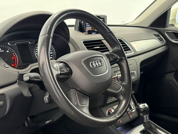 Audi Q3 AMBITION foto 20