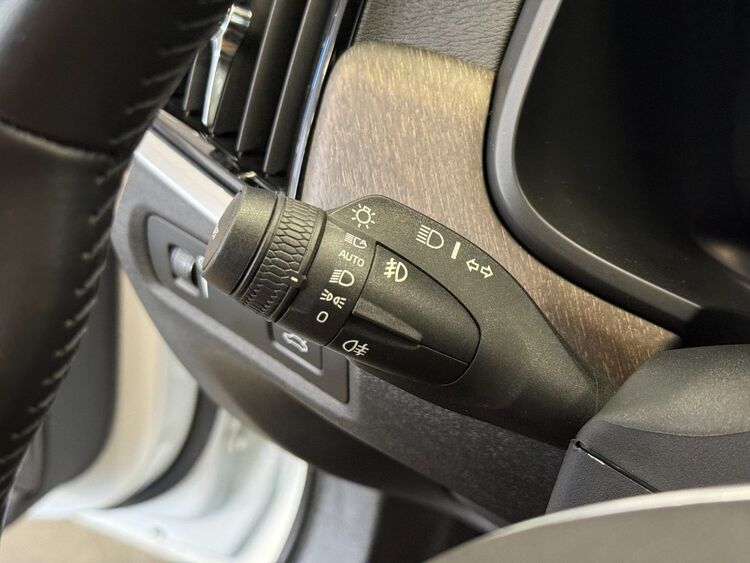 Volvo V90 Cross Country D4 AWD AUTO foto 21