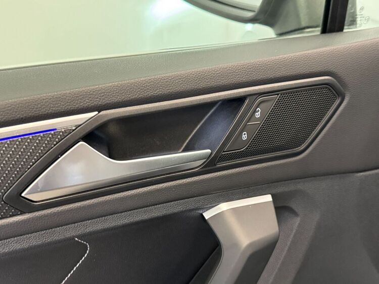 Volkswagen Tiguan R LINE foto 16