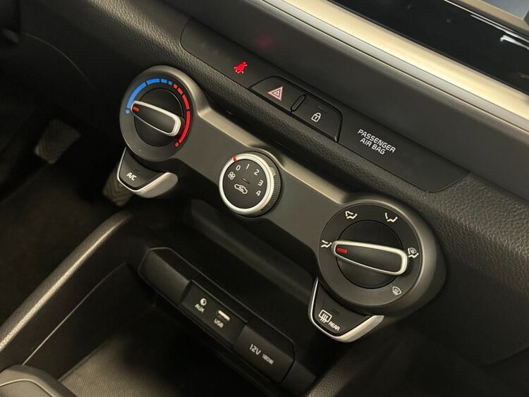 Kia Stonic CONCEPT foto 29