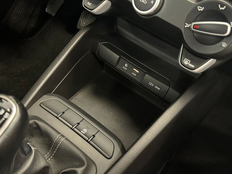 Kia Stonic CONCEPT foto 30
