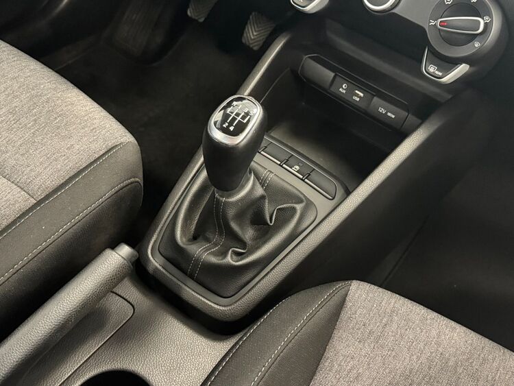 Kia Stonic CONCEPT foto 31