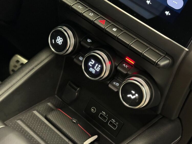 Renault Captur E-TECH ENGINEERED foto 44