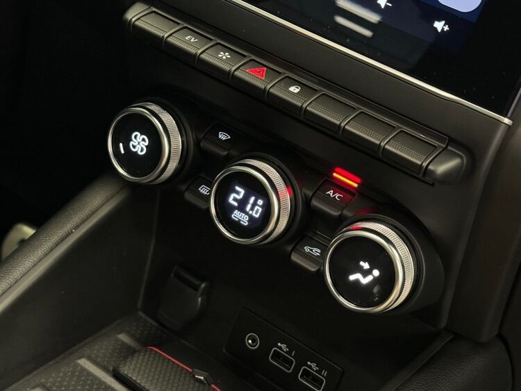 Renault Captur E-TECH ENGINEERED foto 45