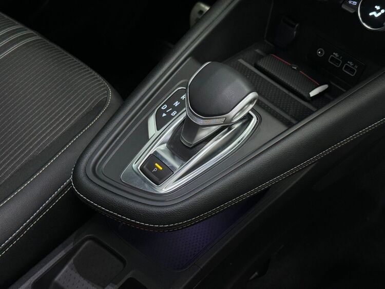 Renault Captur E-TECH ENGINEERED foto 47