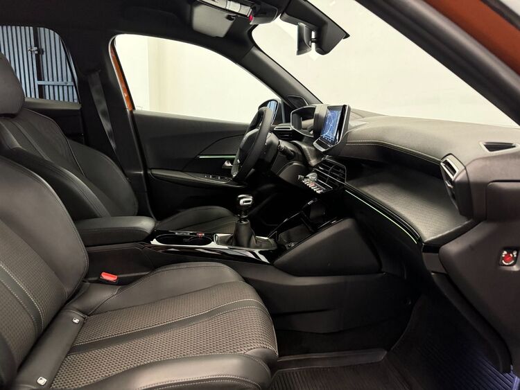 Peugeot 2008 GT LINE foto 13