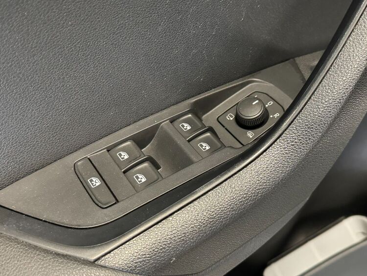Skoda Karoq SPORT LINE foto 15