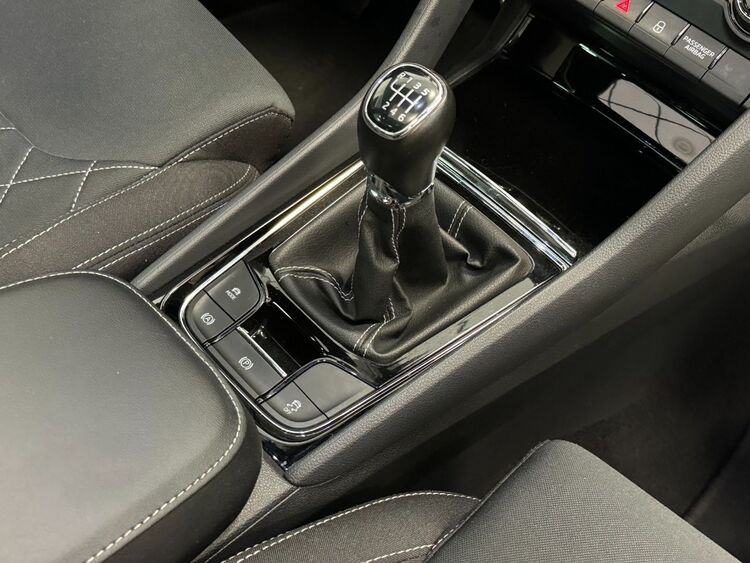 Skoda Karoq SPORT LINE foto 35